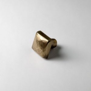 Foundry Art Cabochon bronze accent knob front