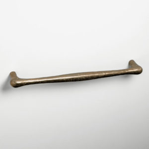 Foundry Art 10-inch bronze accent pull mounted